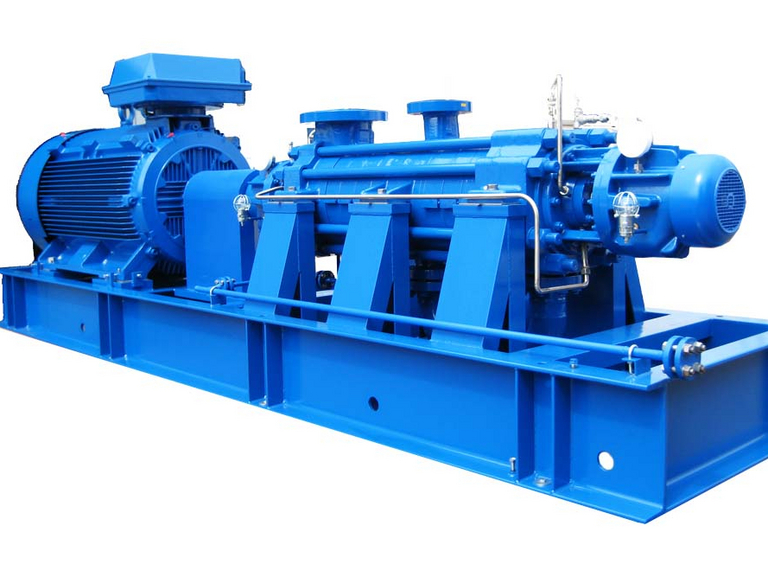 Detail of a blue-painted GP pump unit (API 610, BB4 type) from Apollo Gößnitz GmbH.