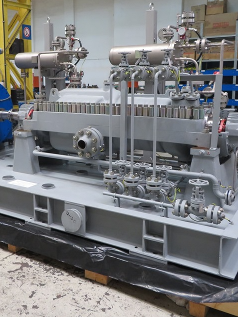 The AMG pump unit is in the final stages of production in the Apollo Gößnitz GmbH manufacturing hall and is about to be delivered.